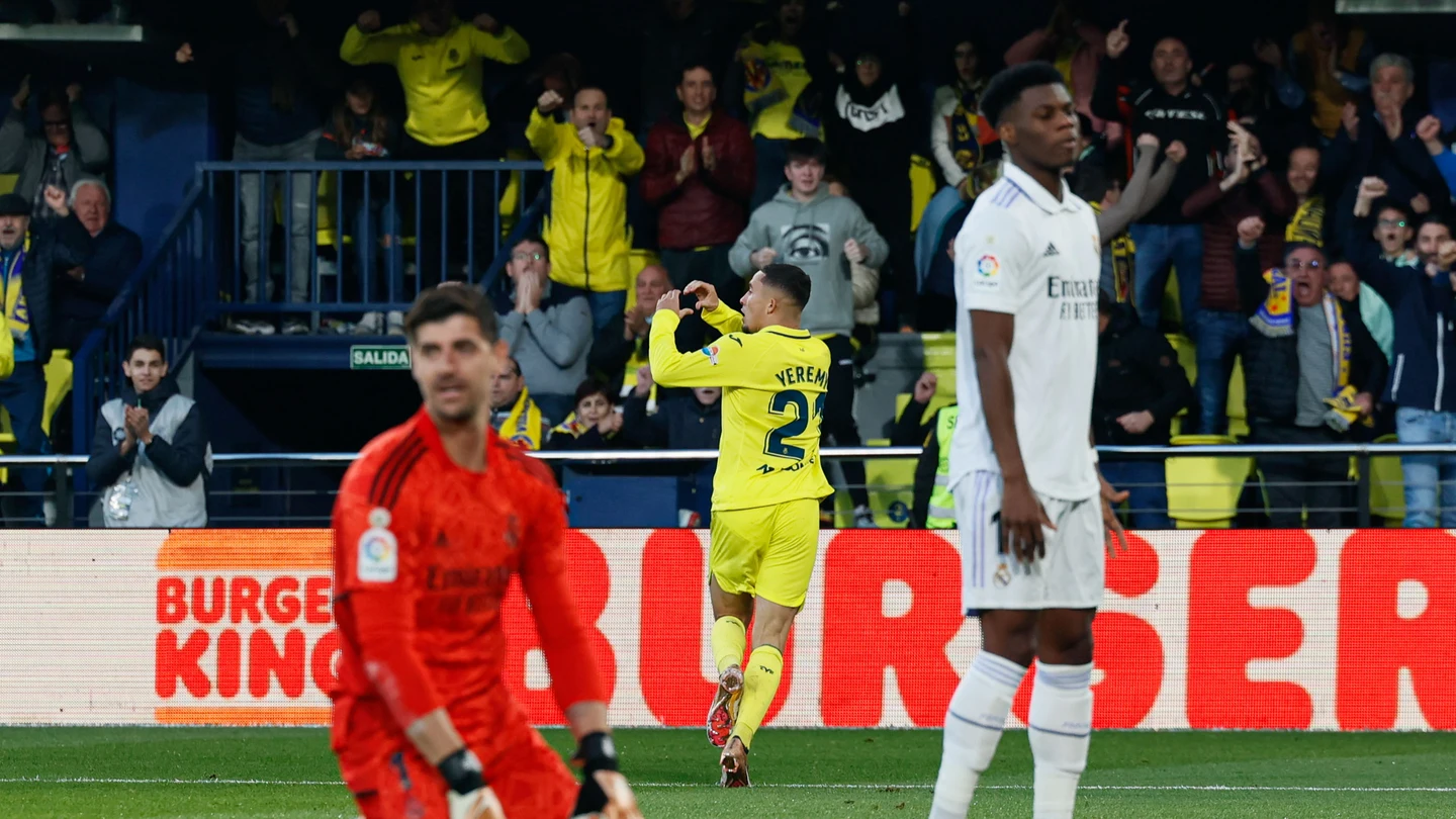 Yéremy Pino celebra el 2-1 final ante la impotencia de Courtois y Tchouaméni Yéremy Pino celebra el 2-1 final ante la impotencia de Courtois y Tchouaméni