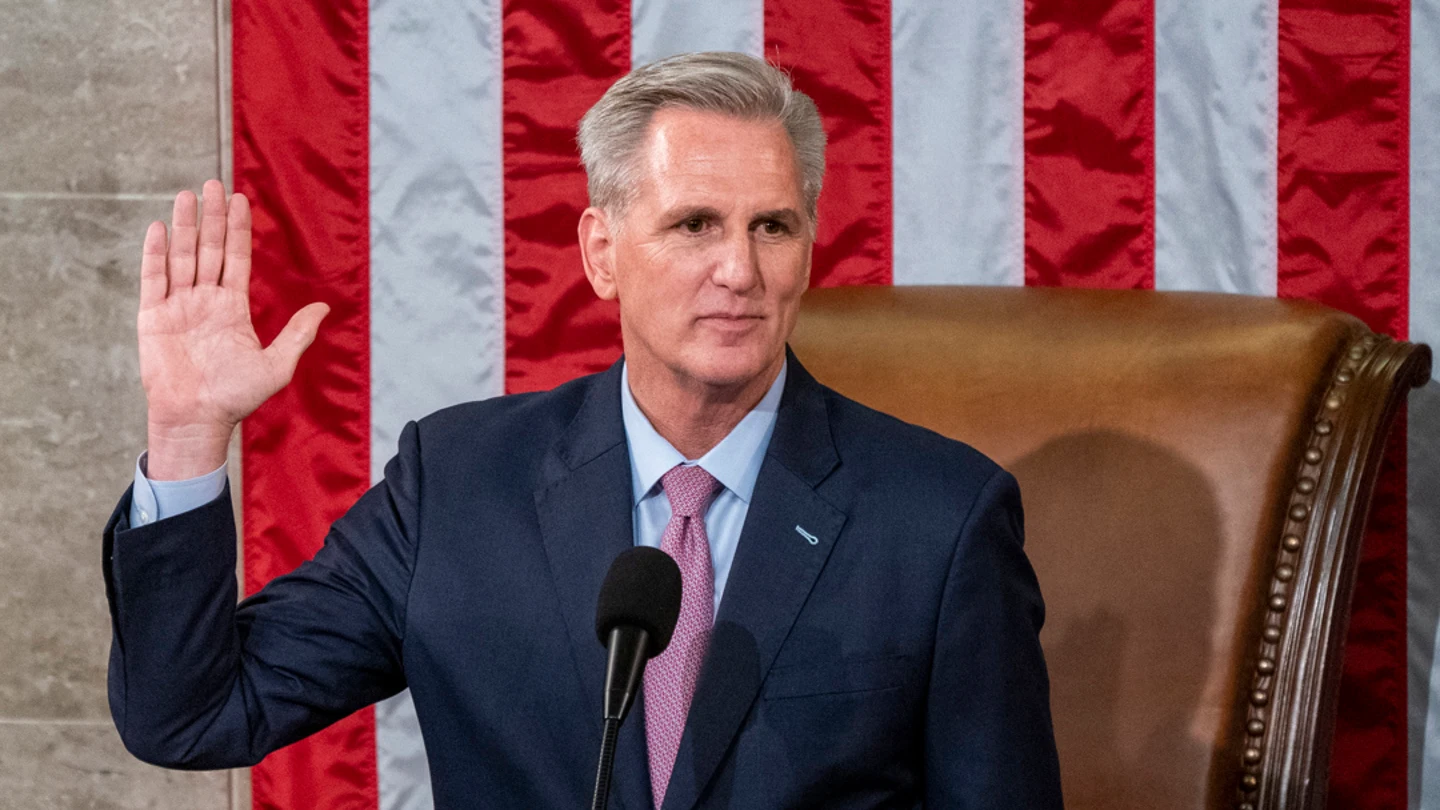 El republicano McCarthy cede ante el ala más radical de su partido a cambio de la presidencia de la Cámara de Representantes El republicano McCarthy cede ante el ala más radical de su partido a cambio de la presidencia de la Cámara de Representantes