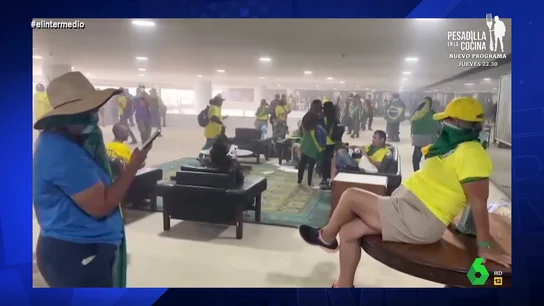 Dani Mateo alucina al ver cómo los golpistas de Brasil decidieron grabarse y subirlo a redes para "presumir" Dani Mateo alucina al ver cómo los golpistas de Brasil decidieron grabarse y subirlo a redes para "presumir"