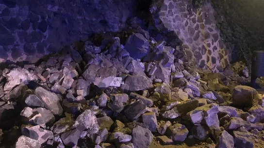 Así ha quedado la muralla de Toledo después de que se derrumbase una parte de su tramo Así ha quedado la muralla de Toledo después de que se derrumbase una parte de su tramo
