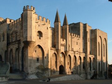 Palacio de los Papas de Aviñón: ¿Qué Papas fueron elegidos en esta fortaleza francesa?