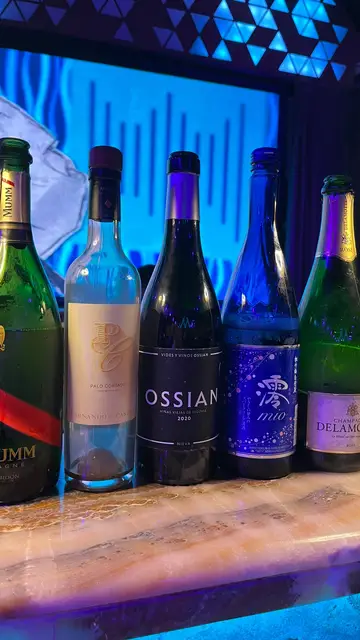 Botellas de vino de Quintoelemento Botellas de vino de Quintoelemento