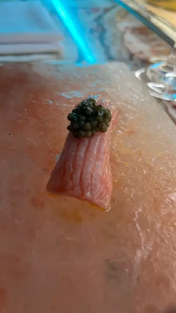 Nigiri de salmón de Quintoelemento Nigiri de salmón de Quintoelemento