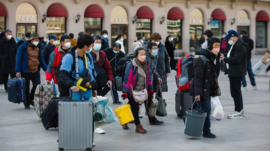 El repunte de contagios COVID en China persistirá durante febrero y marzo, según un experto epidemiólogo El repunte de contagios COVID en China persistirá durante febrero y marzo, según un experto epidemiólogo