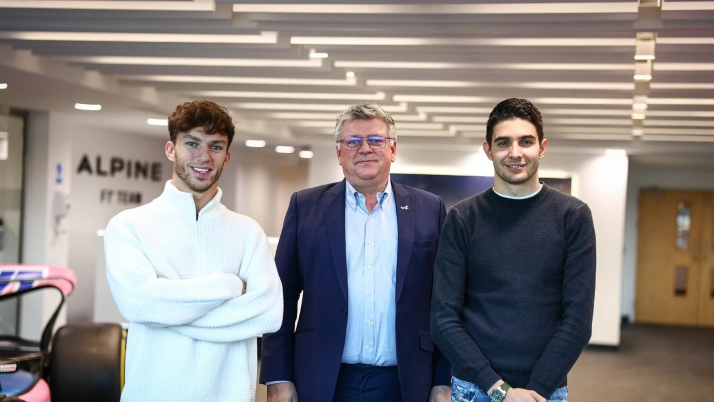 Pierre Gasly, Otmar Szafnauer y Esteban Ocon Pierre Gasly, Otmar Szafnauer y Esteban Ocon