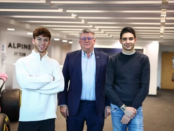 Pierre Gasly, Otmar Szafnauer y Esteban Ocon Pierre Gasly, Otmar Szafnauer y Esteban Ocon