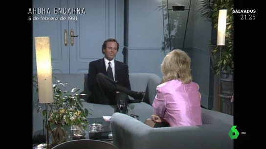 Así hablaba Julio Iglesias de dinero cuando Hacienda abrió su primera investigación contra él: "Lo grande lo guardo" Así hablaba Julio Iglesias de dinero cuando Hacienda abrió su primera investigación contra él: "Lo grande lo guardo"