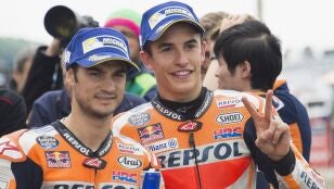Marc M&aacute;rquez, con Dani Pedrosa