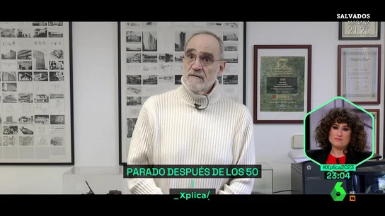 Bernardo, arquitecto parado Bernardo, arquitecto parado