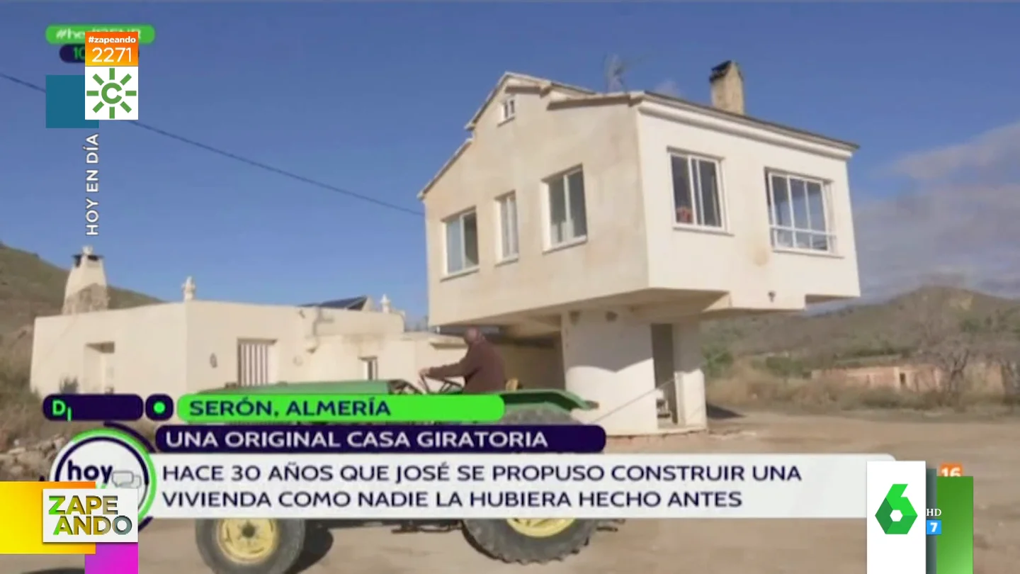 Esta es la casa giratoria tirada por un tractor que alucina en Zapeando Esta es la casa giratoria tirada por un tractor que alucina en Zapeando