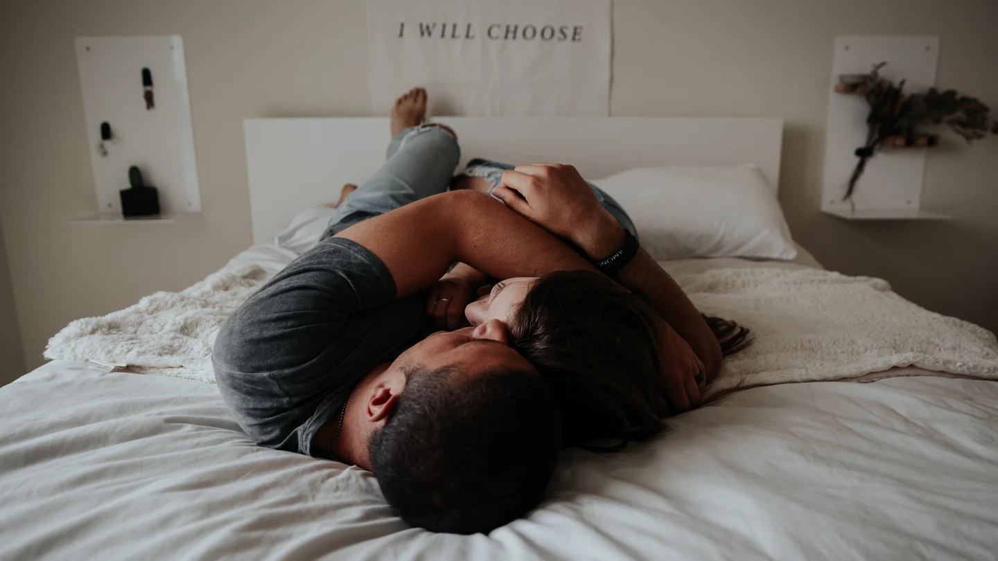 Por qué no se puede decir que es mejor hacer el amor por la mañana Por qué no se puede decir que es mejor hacer el amor por la mañana