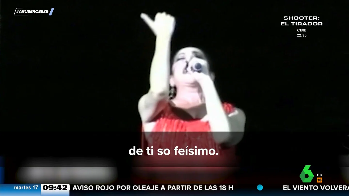 Isabel Pantoja lo hizo antes que Shakira: así se despachaba a gusto con Julián Muñoz en sus conciertos Isabel Pantoja lo hizo antes que Shakira: así se despachaba a gusto con Julián Muñoz en sus conciertos
