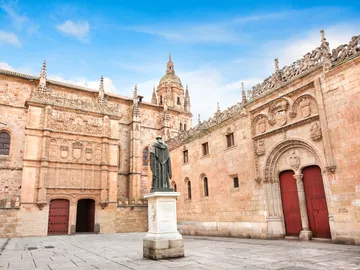 Universidad de Salamanca Universidad de Salamanca