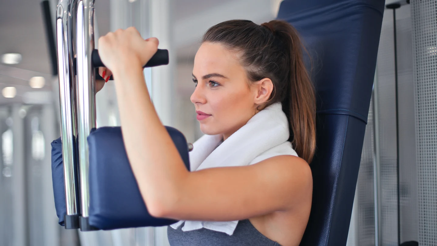 La clave está en el músculo: con estos ejercicios se activa el metabolismo y cuesta menos adelgazar La clave está en el músculo: con estos ejercicios se activa el metabolismo y cuesta menos adelgazar