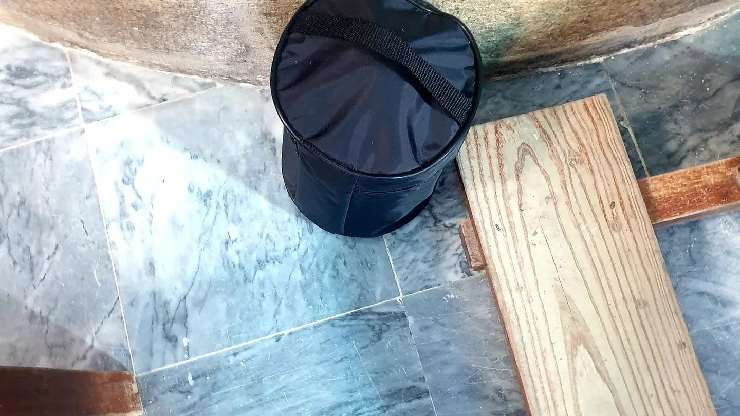 Se busca propietario de unas cenizas: un cura llama a recoger a un 'allegado' que se olvidaron en la iglesia Se busca propietario de unas cenizas: un cura llama a recoger a un 'allegado' que se olvidaron en la iglesia