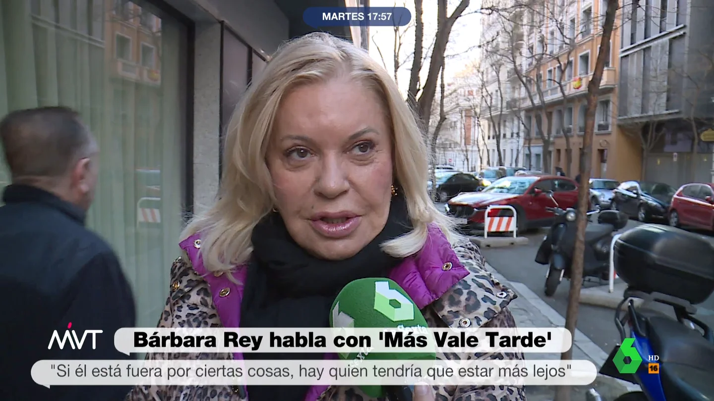 Bárbara Rey cree que Juan Carlos I debería volver a España: "Ha hecho cosas muy buenas" Bárbara Rey cree que Juan Carlos I debería volver a España: "Ha hecho cosas muy buenas"