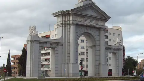 Puerta de San Vicente Puerta de San Vicente