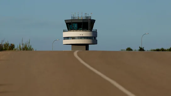 Torre de control del aeropuerto de Castellón Torre de control del aeropuerto de Castellón