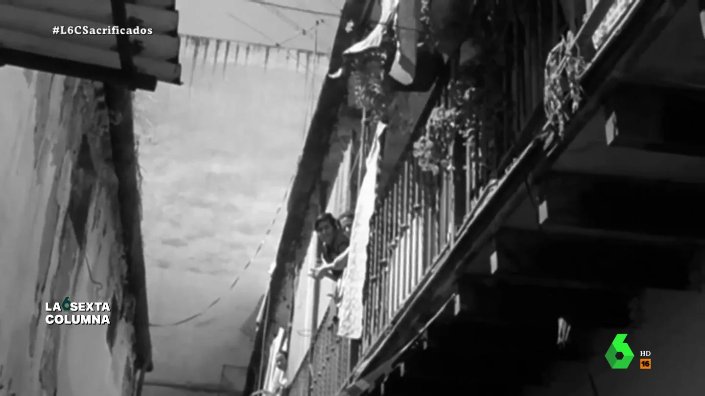 Así acabo la maquinaria franquista con los históricos corrales de vecinos del barrio de Triana en Sevilla Así acabo la maquinaria franquista con los históricos corrales de vecinos del barrio de Triana en Sevilla