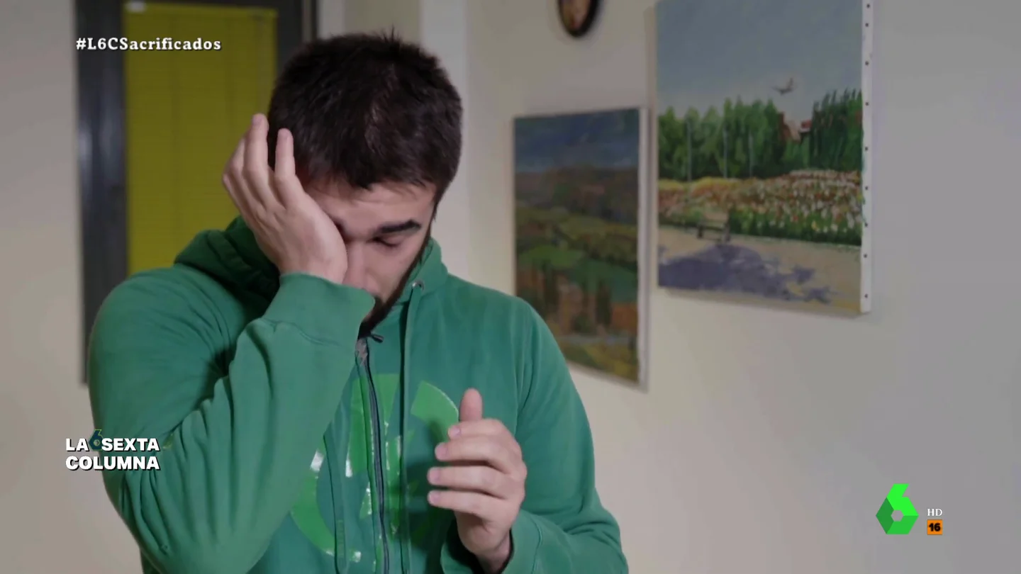 Los afectados por el Metro en San Fernando de Henares reclaman "una vivienda digna" mientras Ayuso les ataca Los afectados por el Metro en San Fernando de Henares reclaman "una vivienda digna" mientras Ayuso les ataca
