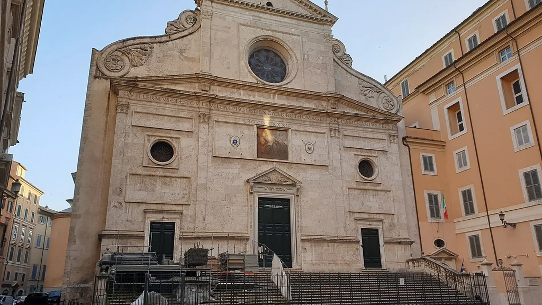 Basílica de San Agustín de Roma: ¿sabías que en la fachada se utilizó mármol del Coliseo?