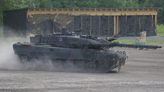Tanques Alemania no cede a las presiones y aplaza la decisión sobre el envío de tanques Leopard a Ucrania