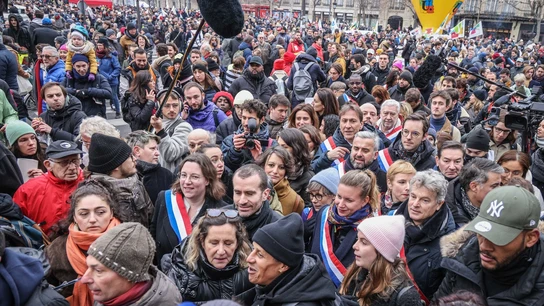 Los franceses protestan por segunda vez este sábado contra la reforma de pensiones de Macron Los franceses protestan por segunda vez este sábado contra la reforma de pensiones de Macron