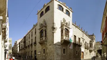 Casa del Cordón de Burgos: ¿sabías que en este palacio murió Felipe el Hermoso?