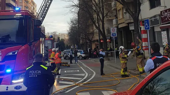 Una veintena de heridos y un detenido tras un incendio en Reus, Tarragona Una veintena de heridos y un detenido tras un incendio en Reus, Tarragona