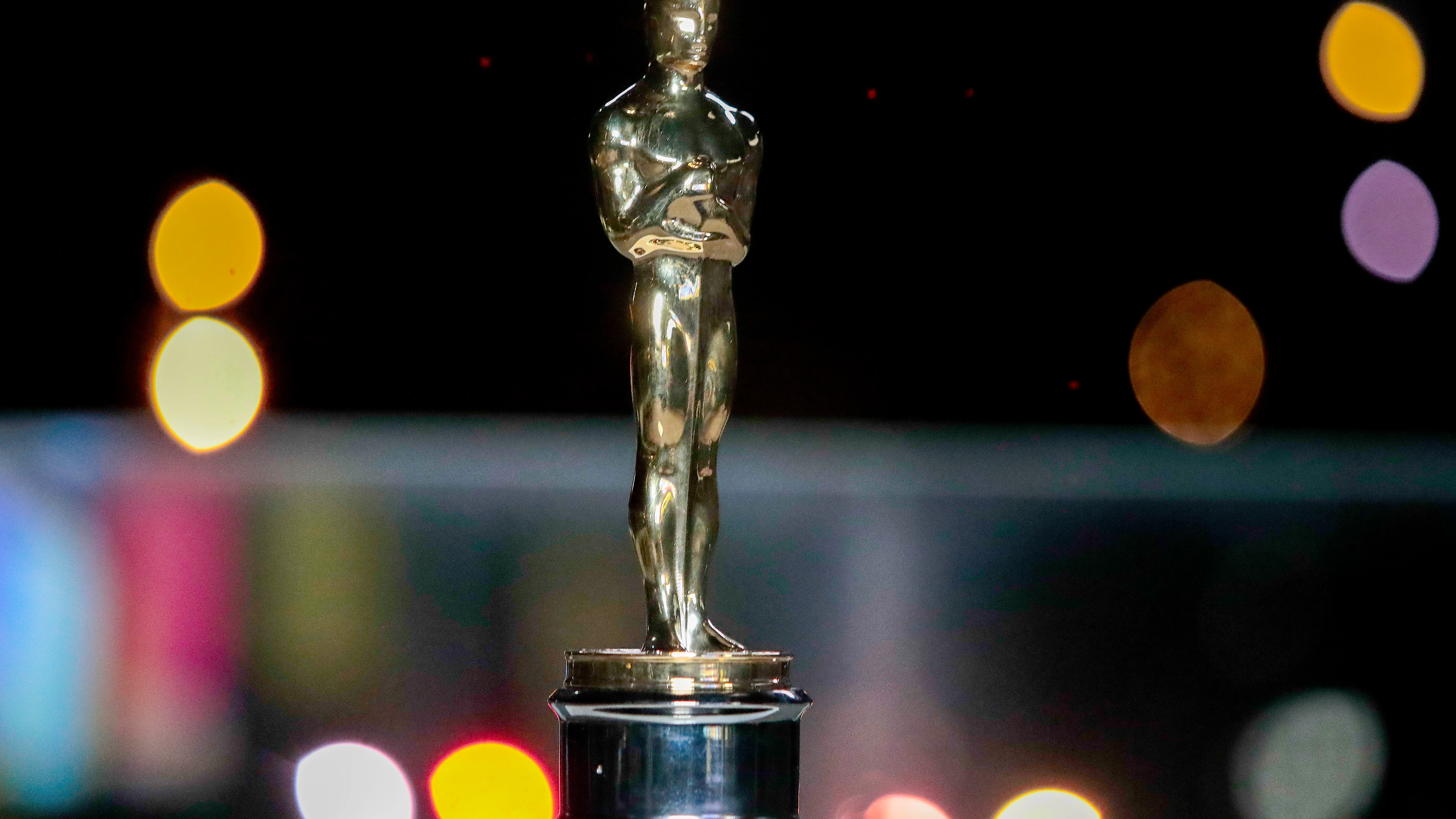 Una estatuilla de los Premios Oscar en 2021