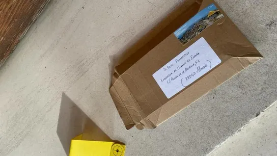 Una de las cartas con material explosivo enviadas a la Embajada de Ucrania en España Una de las cartas con material explosivo enviadas a la Embajada de Ucrania en España