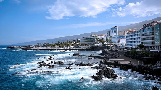 Puerto de la Cruz, Tenerife. Puerto de la Cruz, Tenerife.