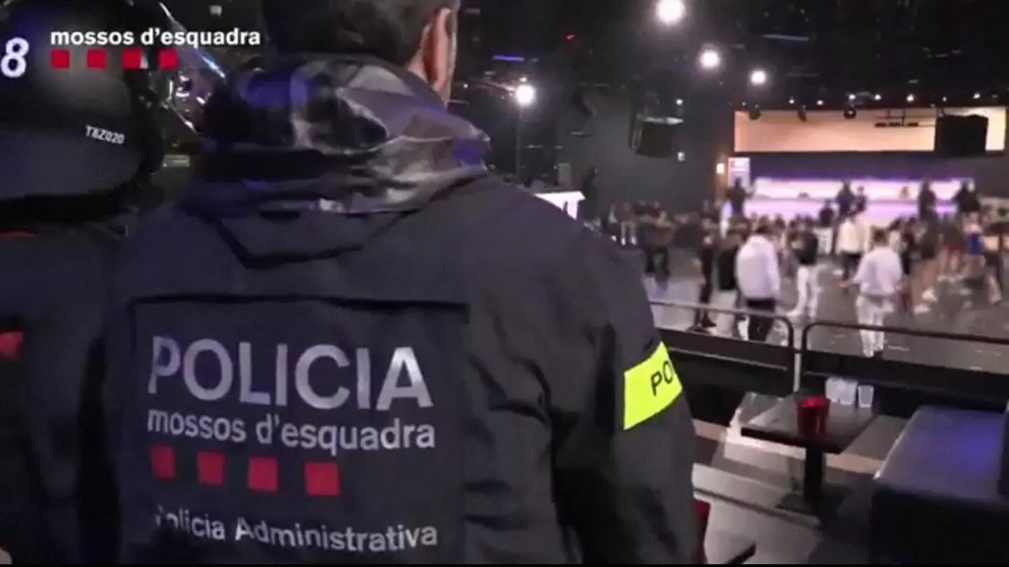 Macrorredada en la discoteca Waka Macrorredada en la discoteca Waka