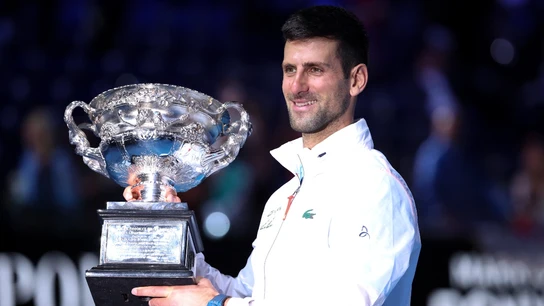 Djokovic, con el Open de Australia Djokovic, con el Open de Australia