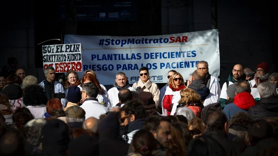 Concentración en Madrid en defensa de la sanidad pública bajo el lema 'Por una atención primaria de calidad' Concentración en Madrid en defensa de la sanidad pública bajo el lema 'Por una atención primaria de calidad'