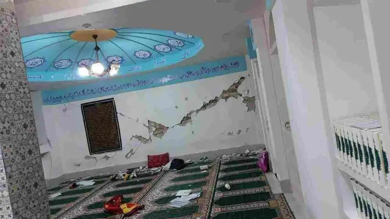 Destrozos del terremoto registrado en Azerbaiyán Occidental (Irán)