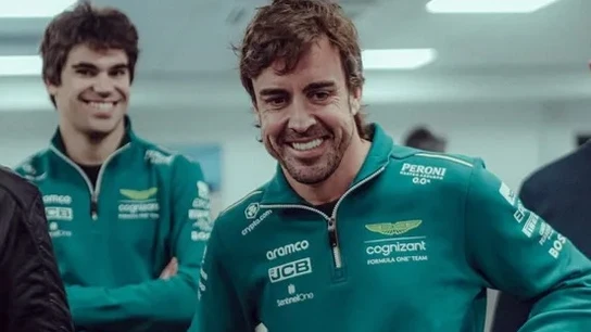 Lance Stroll y Fernando Alonso Lance Stroll y Fernando Alonso