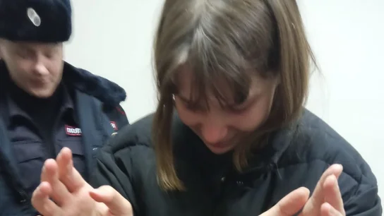 Olesya Krivtsova detenida Olesya Krivtsova detenida