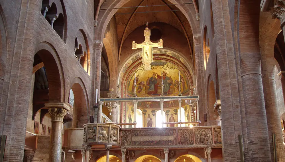 Interior de la Catedral de Módena