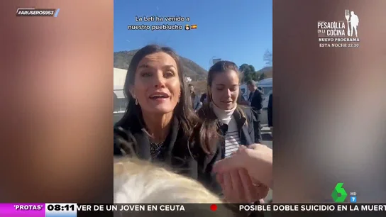 La reacción de la reina Letizia al divertido momento 'fenómeno fan' de un joven admirador La reacción de la reina Letizia al divertido momento 'fenómeno fan' de un joven admirador