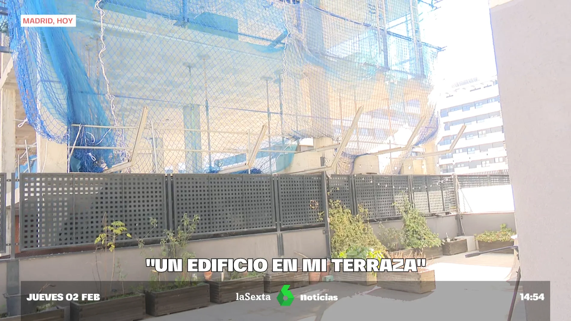 Un edificio en mi terraza: una nueva construcción del Ayuntamiento de Madrid invade un patio particular