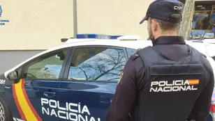 Intentan quemar vivo a un hombre tras encerrarlo en un coche en Pontevedra