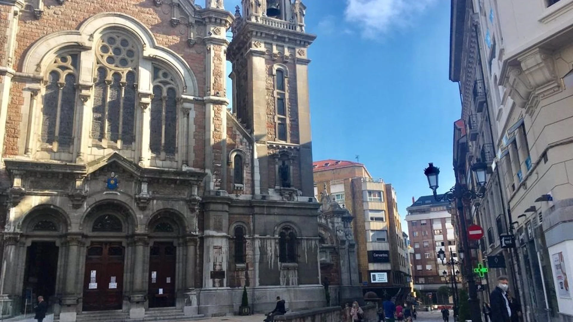 Imagen de la Basílica de San Juan en Oviedo