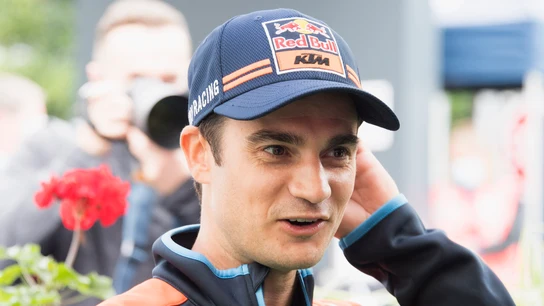 Dani Pedrosa realizando unas declaraciones Dani Pedrosa realizando unas declaraciones