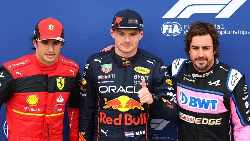 Verstappen, con Sainz y Alonso