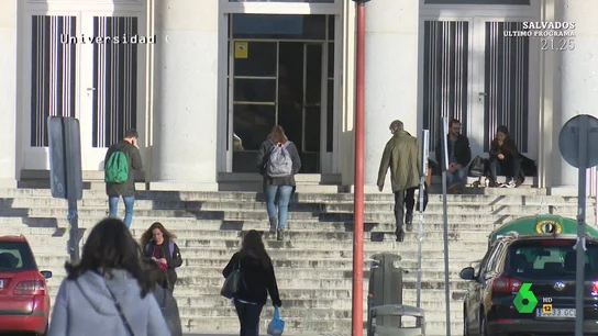 Jóvenes universitarios Jóvenes universitarios