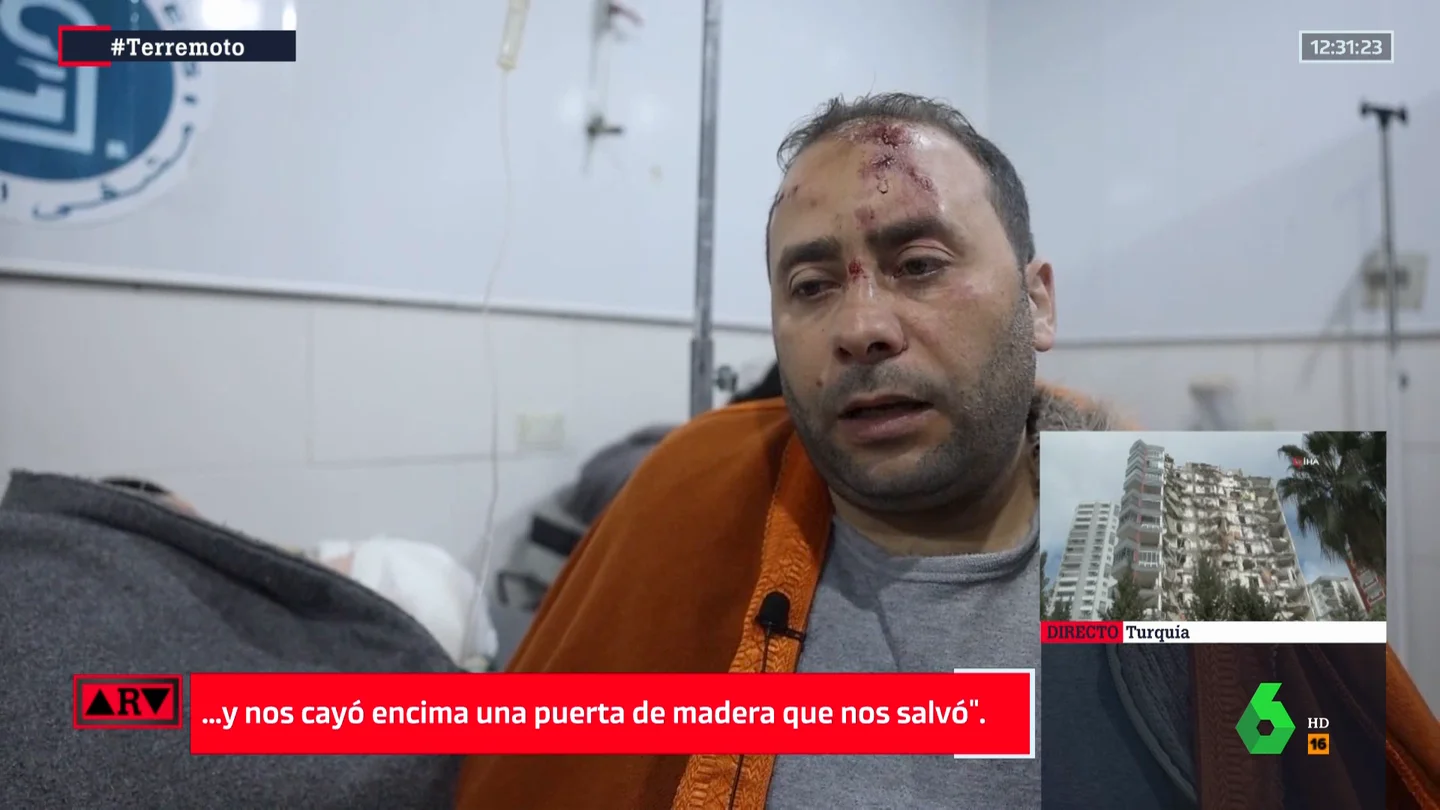 "Vivo en un tercer piso y parecía que se estaba quebrando": víctimas sirias relatan el terror durante el terremoto "Vivo en un tercer piso y parecía que se estaba quebrando": víctimas sirias relatan el terror durante el terremoto