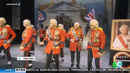 Juan Carlos I, protagonista de una chirigota de Cádiz: "Se las va a llevar a todas a Abu Dabi" Juan Carlos I, protagonista de una chirigota de Cádiz: "Se las va a llevar a todas a Abu Dabi"