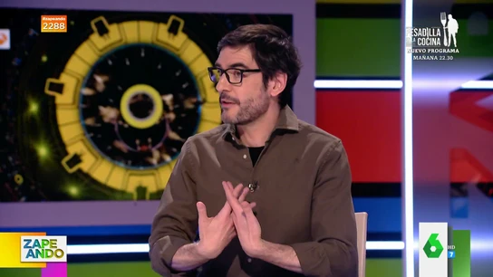 Juanra Bonet se sincera con este juego de Zapeando: así se comporta con un fan muy brasas Juanra Bonet se sincera con este juego de Zapeando: así se comporta con un fan muy brasas