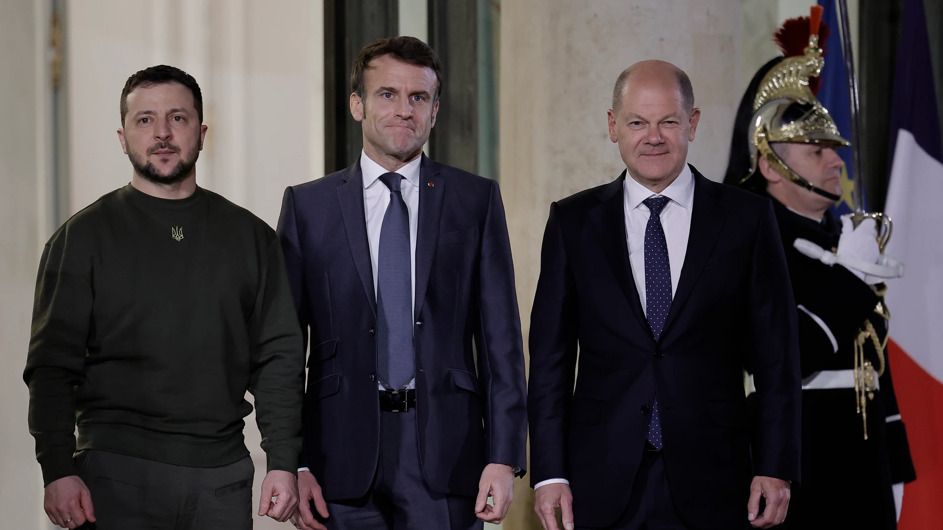 Zelenski, Macron y Scholz posan juntos en París